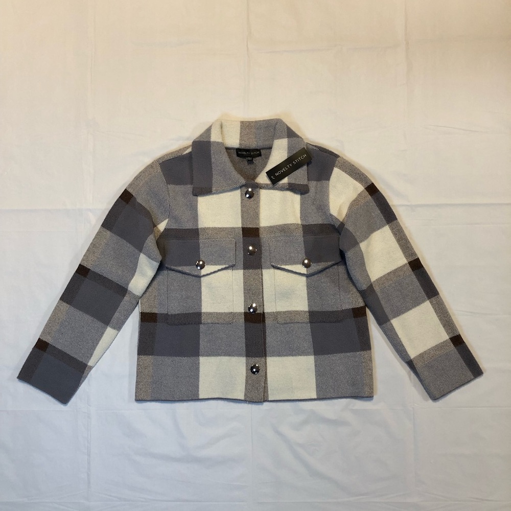 NWT Novelty Stitch Womens LongSleeve ButtonDown Front Gray White Plaid Shacket M